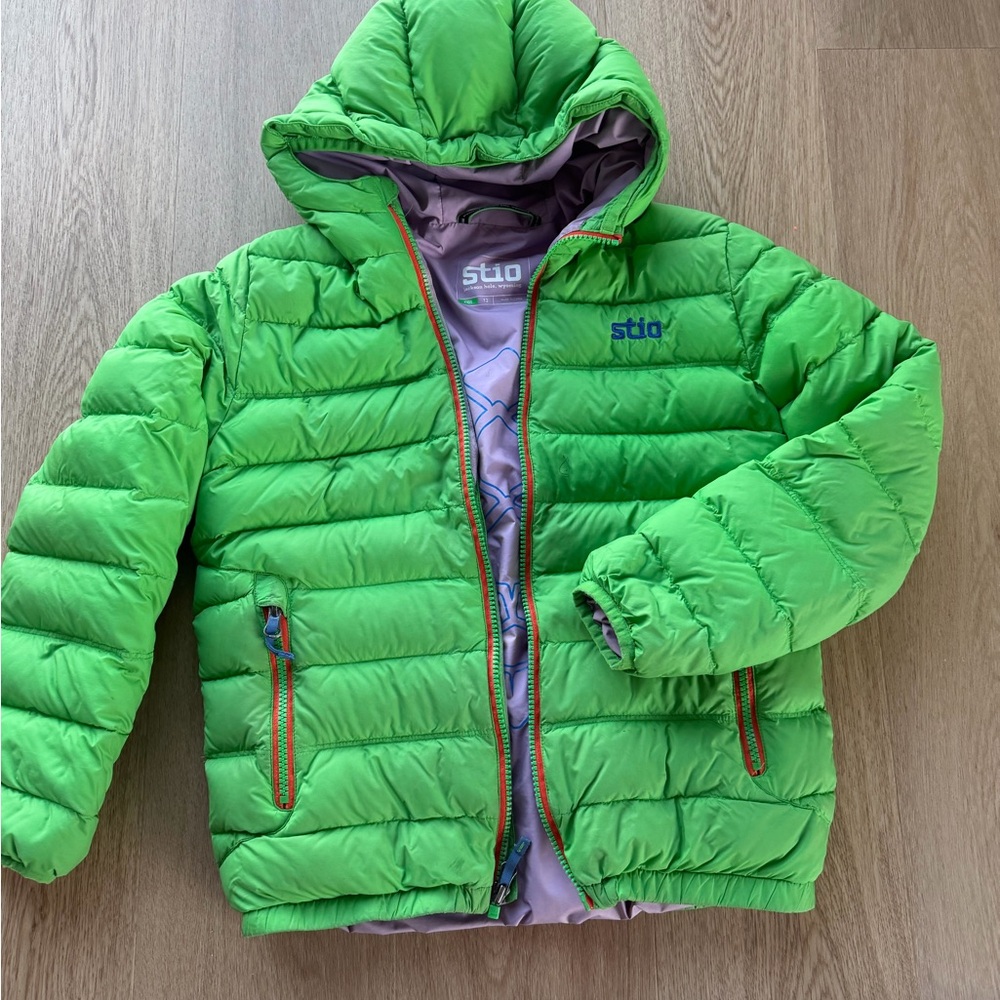 Stio kids Hometown Down Hooded Jacket size Large (12)